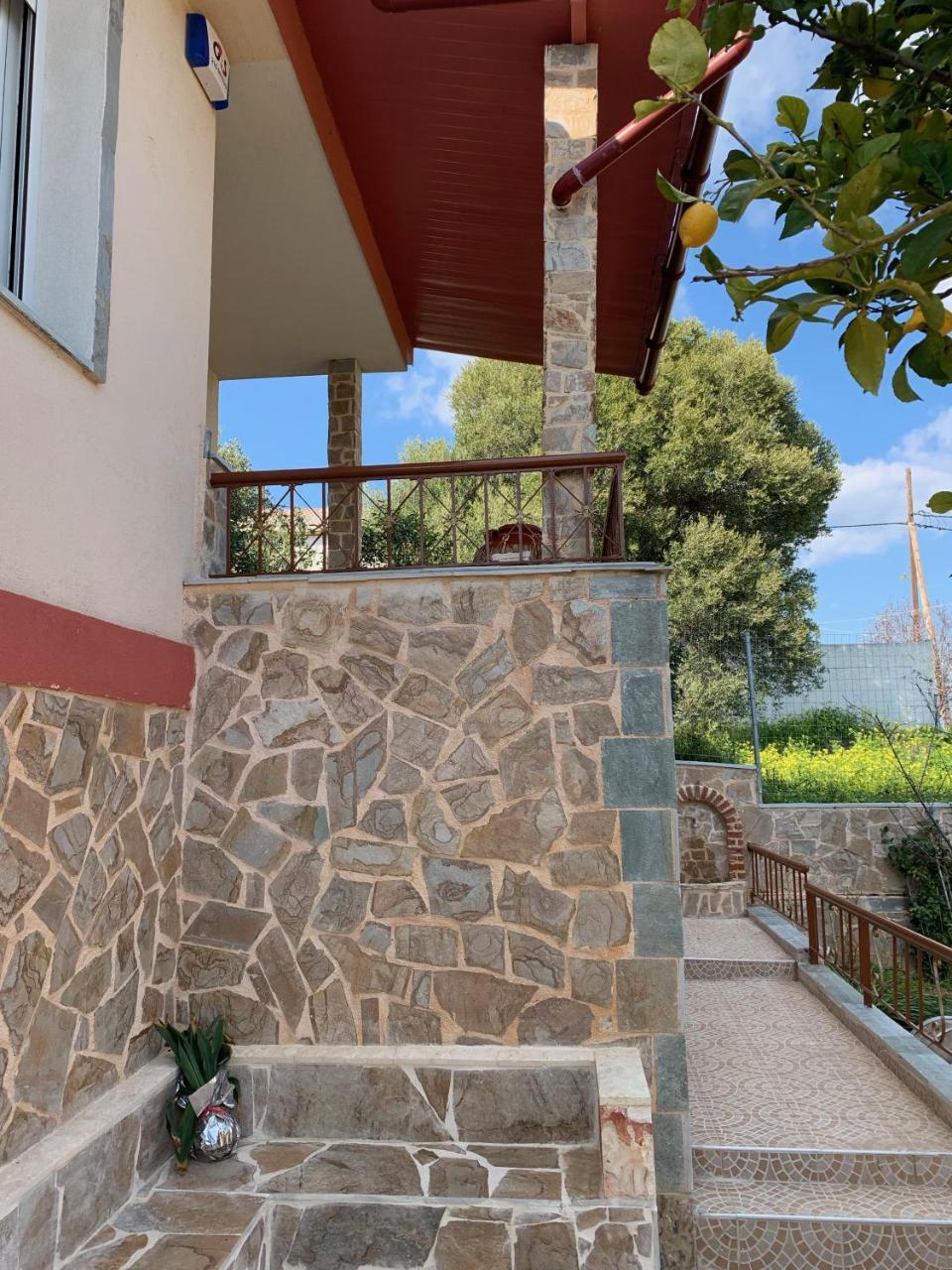 Peaceful House Near Airport Villa Pikermion Bagian luar foto